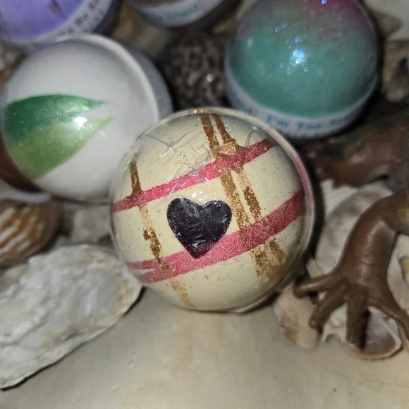 ###(New) The Island Bath & Body Bath Bombs  (5.5 oz Each) - Picture 11 of 12